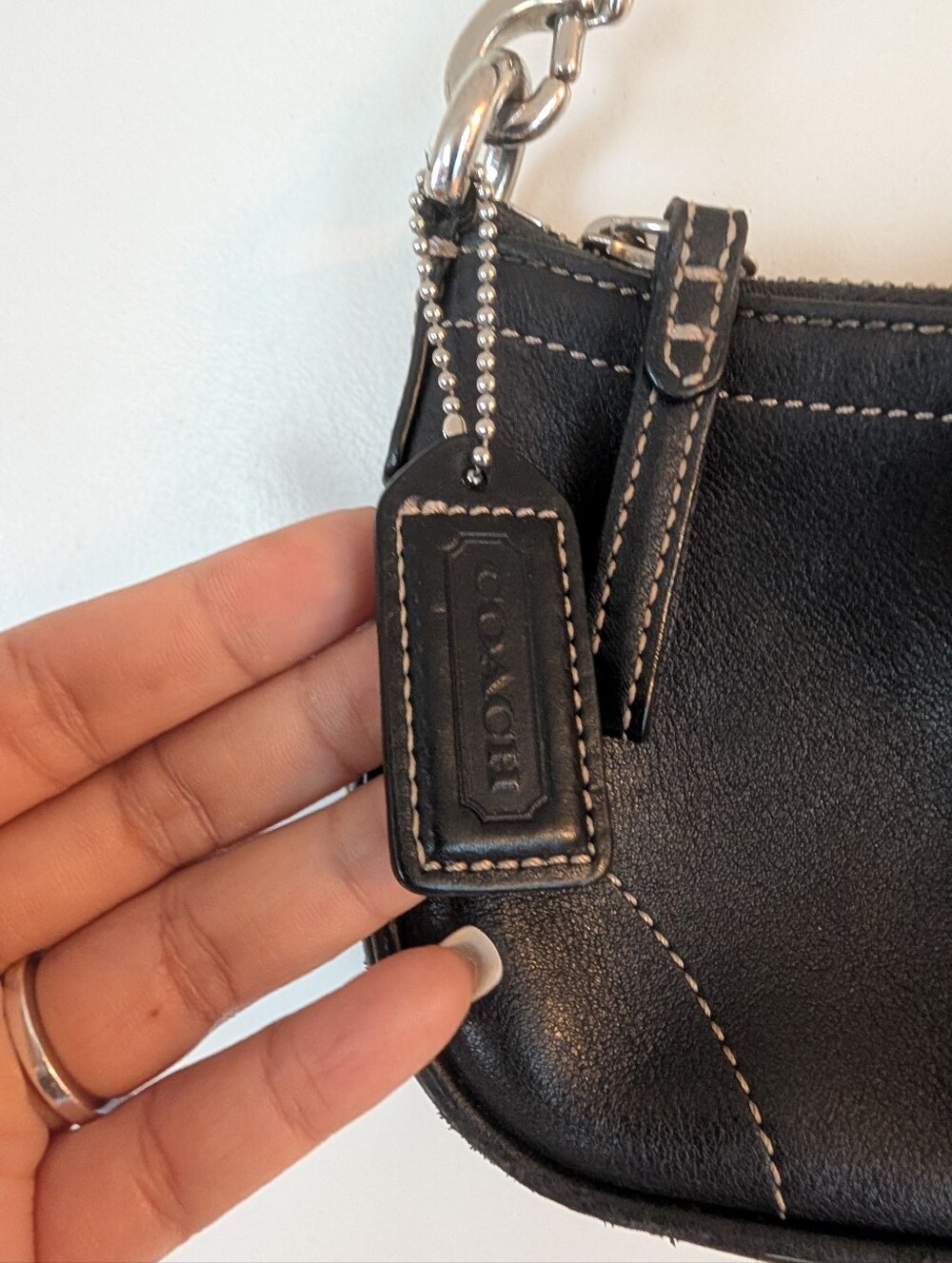 Vintage Coach Black Leather Small Compact Soho Buckle Shoulder Bag Purse Y2k - Picture 7 of 13
